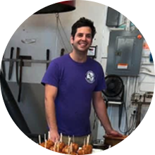 Sam, Manager